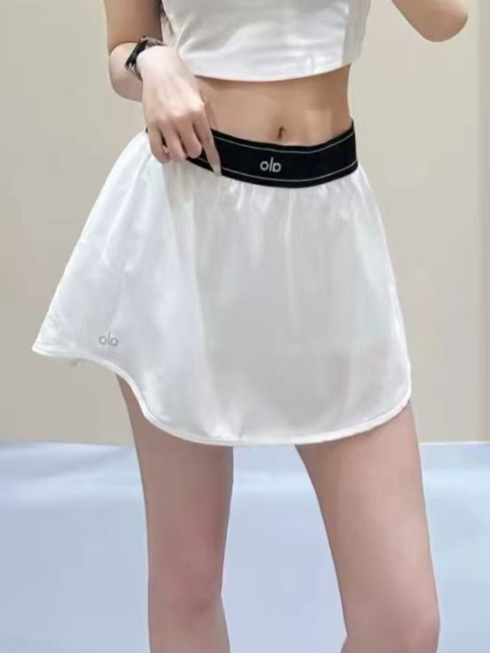 Latest Offers 🌼NWT!Alo Yoga White Match Point Tennis Skirt 🌠 - Picture 7 of 7